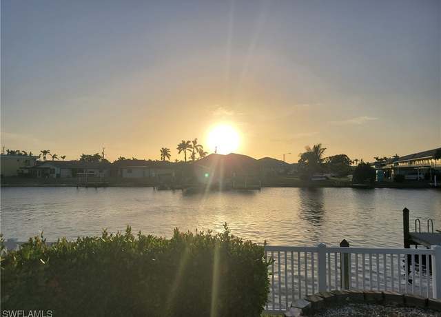 Property at 4104 SE 19th Ave #202, Cape Coral, FL 33904, 2 beds, 2 baths