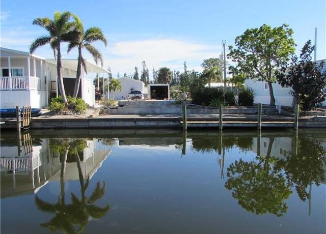 Property at 5004 Gulfgate Ln, FL 33956