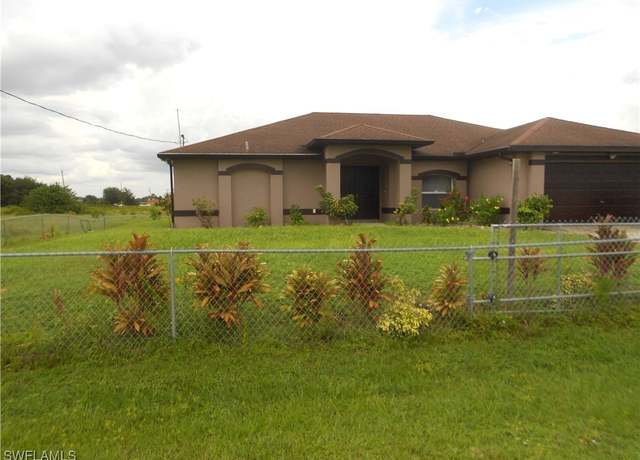 Property at 4003 E 14th St, Lehigh Acres, FL 33972, 3 beds, 2 baths