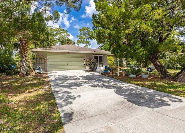 Property at 122 Dania Cir, Lehigh Acres, FL 33936, 2 beds, 2 baths