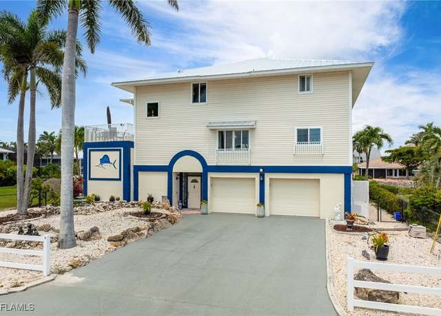 Property at 17911 Grey Heron Ct, Fort Myers Beach, FL 33931, 4 beds, 4 baths