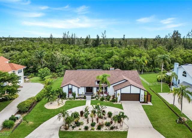 Property at 7239 Hendry Creek Dr, Fort Myers, FL 33908, 3 beds, 2.5 baths