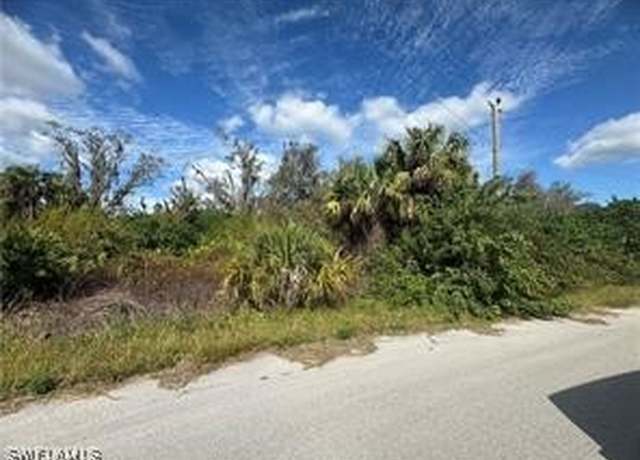 Property at 638 Wyngate Ct, Lehigh Acres, FL 33972