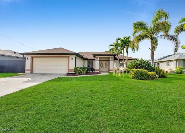 Property at 614 SE 8th Pl, Cape Coral, FL 33990, 3 beds, 2 baths