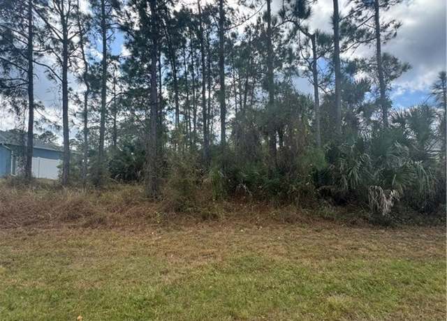 Property at 8055 Sandalwood Cir, Labelle, FL 33935