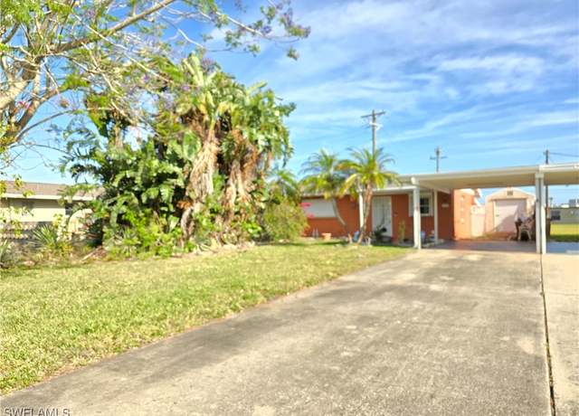 Property at 1131 Broad St N, Lehigh Acres, FL 33936, 2 beds, 1 bath