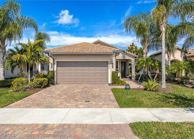Property at 10904 Glenhurst St, Fort Myers, FL 33913, 2 beds, 2 baths