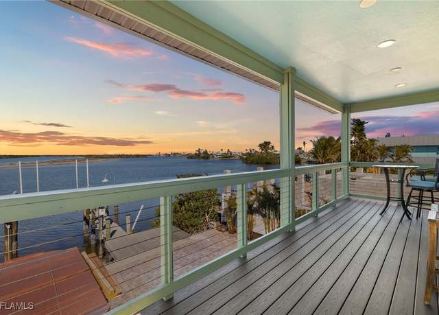 Property at 4706 Pine Island Rd NW, Matlacha, FL 33993, 2 beds, 2 baths