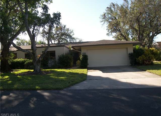Property at 5877 Wyldewood Lakes Ct, Fort Myers, FL 33919, 3 beds, 2 baths