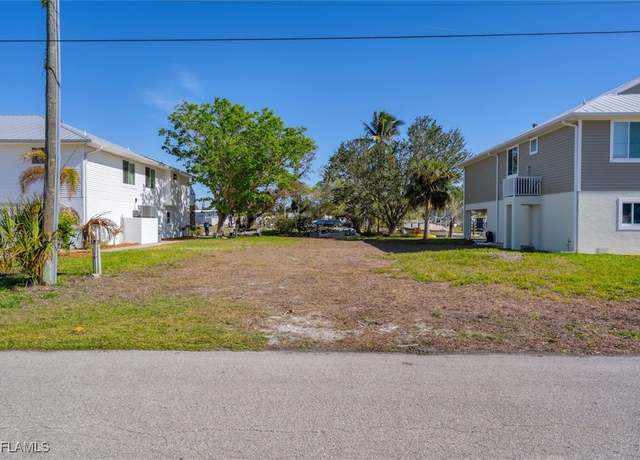 Property at 24538 Redfish St, Bonita Springs, FL 34134