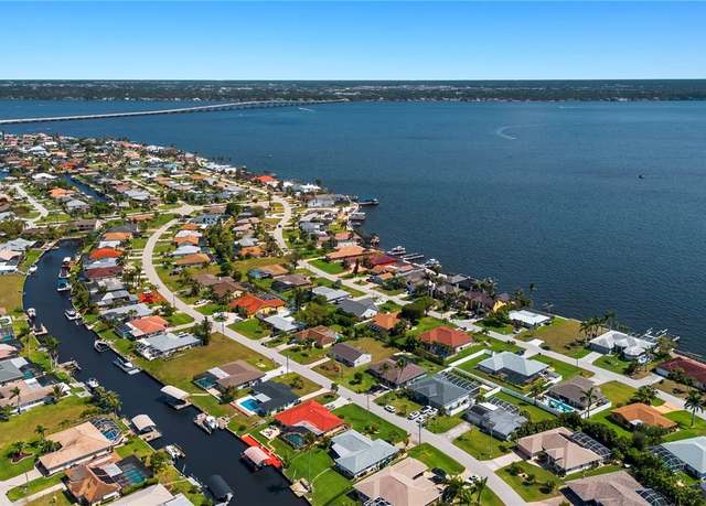Property at 2244 SE 27th Ter, Cape Coral, FL 33904, 3 beds, 2 baths