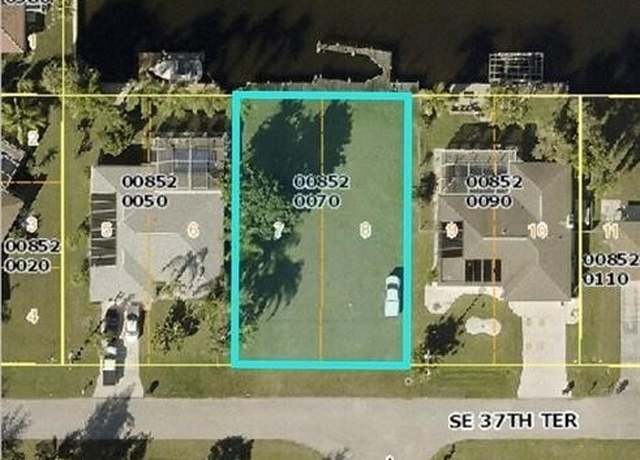 Property at 111 SE 37th Ter, Cape Coral, FL 33904