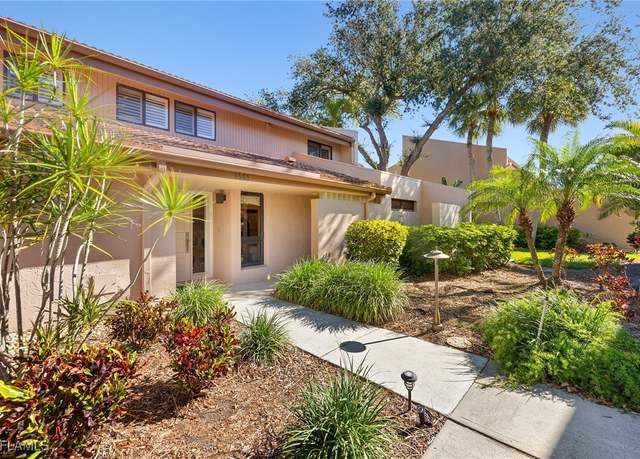 Property at 4665 S Landings Dr, Fort Myers, FL 33919, 3 beds, 3.5 baths
