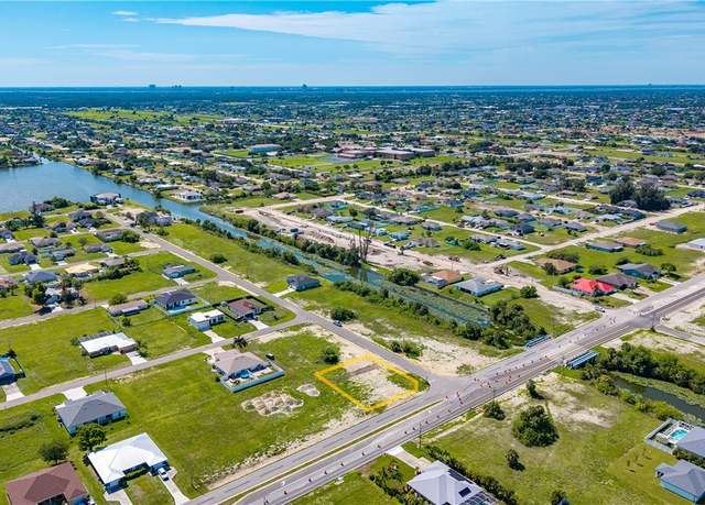 Property at 2011 Andalusia Blvd, Cape Coral, FL 33909