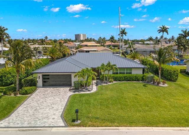 Property at 971 S Town And River Dr, Fort Myers, FL 33919, 3 beds, 2 baths