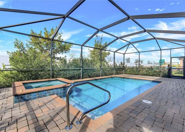 Property at 14498 Cantabria Dr, Fort Myers, FL 33905, 4 beds, 3 baths