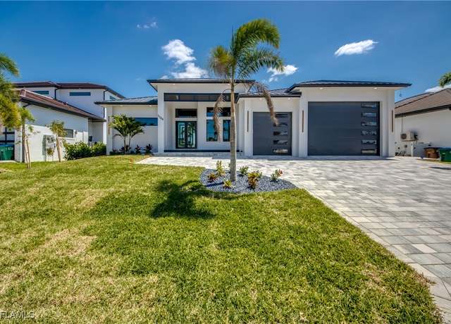 Property at 5254 Tamiami Ct, Cape Coral, FL 33904, 4 beds, 5 baths