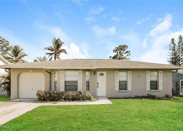 Property at 10217 Sandy Hollow Ln, Bonita Springs, FL 34135, 3 beds, 2 baths