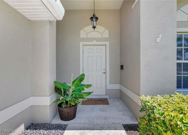 Property at 4105 SW 9th Ave, Cape Coral, FL 33914, 3 beds, 2 baths