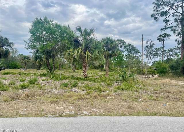 Property at 614 Grant Ave, Lehigh Acres, FL 33972