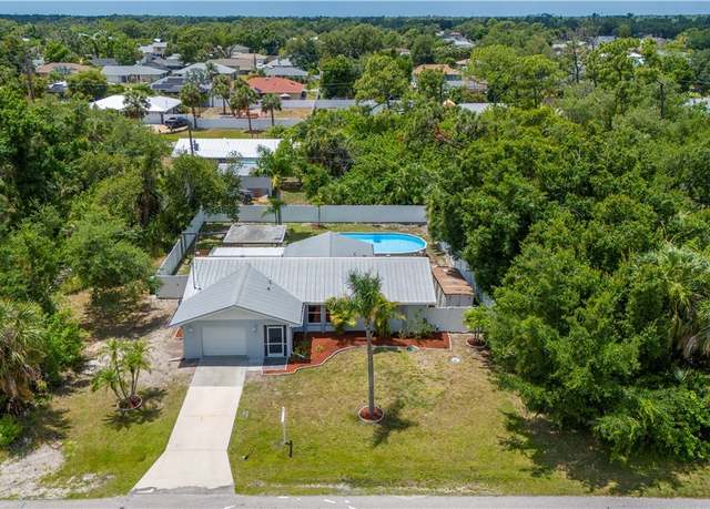 Property at 732 Haleybury St, Port Charlotte, FL 33948, 2 beds, 2 baths