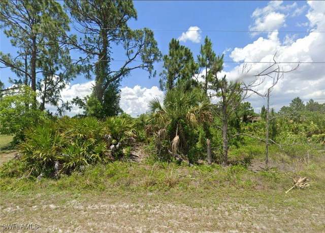 Property at 929 Foxdale Ave, Lehigh Acres, FL 33974