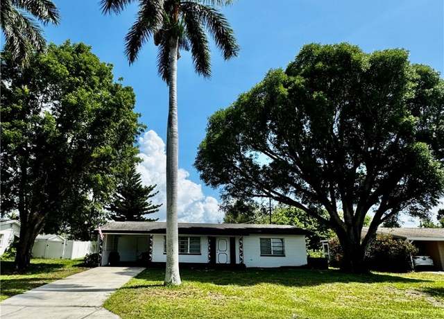 Property at 1427 Charles Rd, Fort Myers, FL 33919, 2 beds, 1 bath