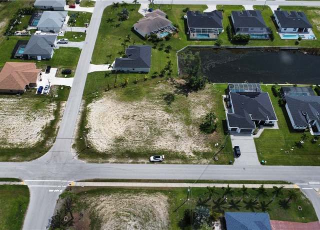 Property at 820 SW 28th St, Cape Coral, FL 33914