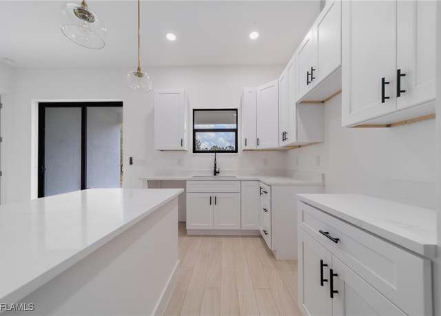 Property at 539-541 Ladd St, Lehigh Acres, FL 33974, 6 beds, 4 baths