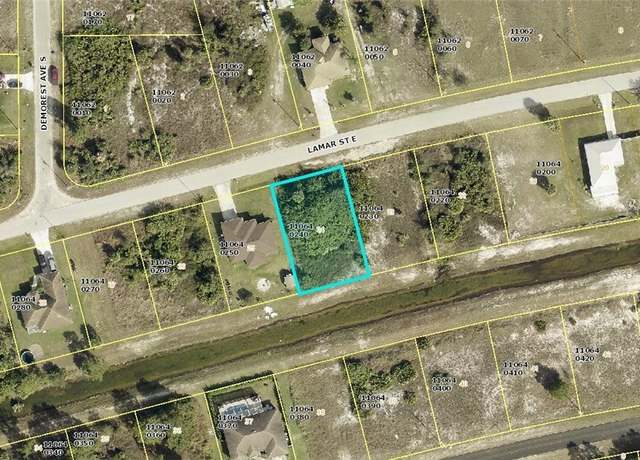 Property at 816 Lamar St E, Lehigh Acres, FL 33974