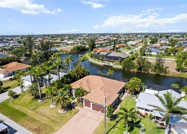 Property at 3824 SW 11th Pl, Cape Coral, FL 33914, 3 beds, 3 baths