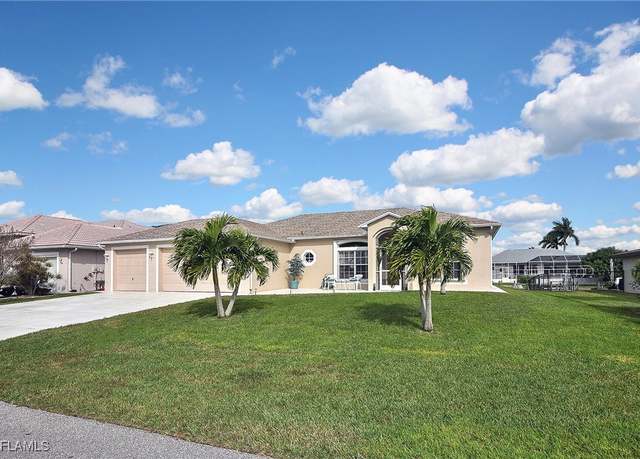 Property at 105 SE 40th Ter, Cape Coral, FL 33904, 3 beds, 2.5 baths