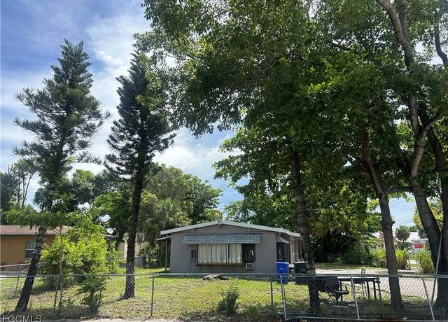 Property at 2251 Hanson St, Fort Myers, FL 33901, 3 beds, 2 baths