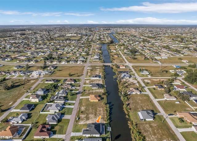 Property at 2227 SW 2nd Ter, Cape Coral, FL 33991, 4 beds, 2.5 baths