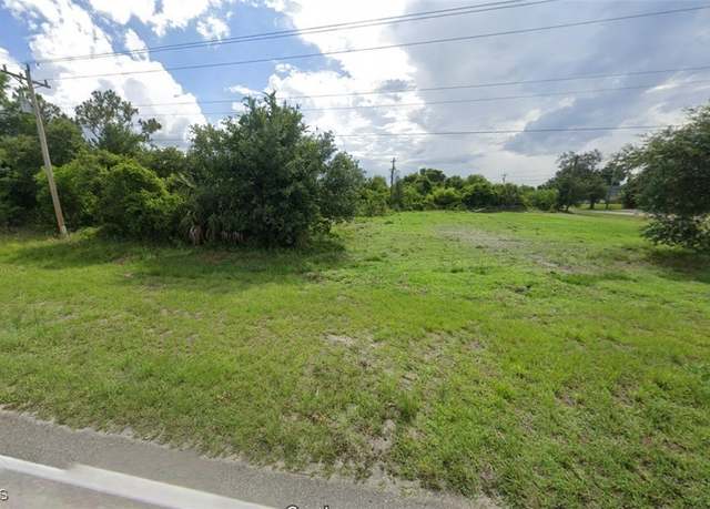 Property at 762 Bell Blvd S, Lehigh Acres, FL 33974