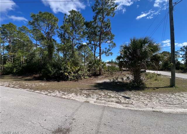 Property at 2910 35th St W, Lehigh Acres, FL 33971