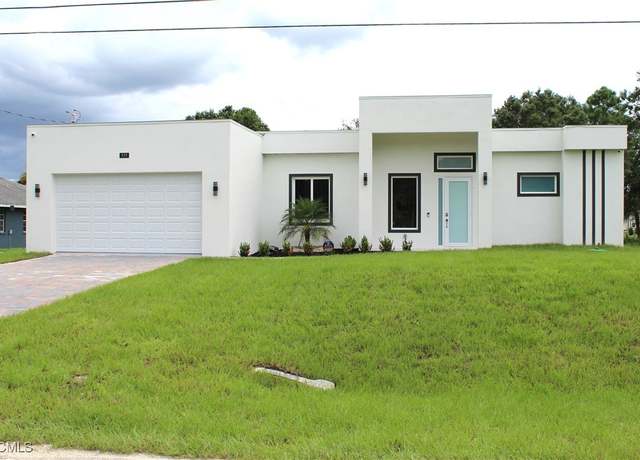 Property at 515 Broadway Ave, Lehigh Acres, FL 33972, 3 beds, 2 baths