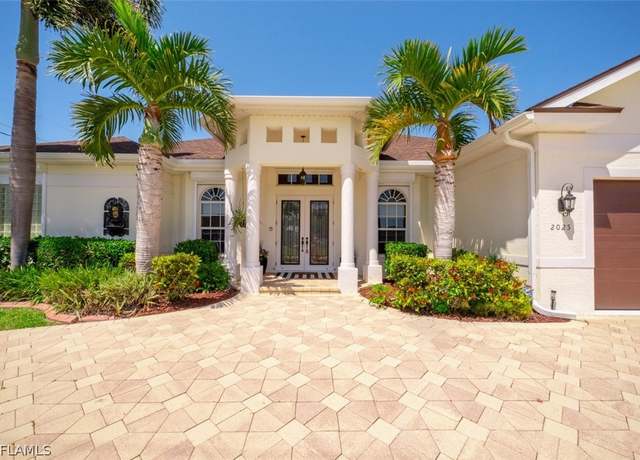 Property at 2025 SW 45th Ter, Cape Coral, FL 33914, 3 beds, 2.5 baths