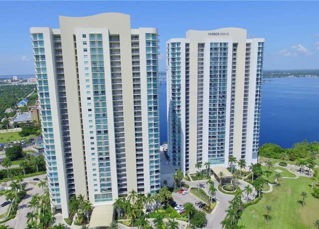 Property at 3000 Oasis Grand Blvd #1606, Fort Myers, FL 33916, 1 bed, 1.5 baths
