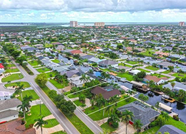 Property at 5306 Skyline Blvd, Cape Coral, FL 33914, 3 beds, 2 baths