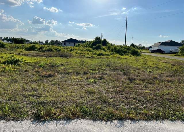 Property at 478 Rand St, Lehigh Acres, FL 33974