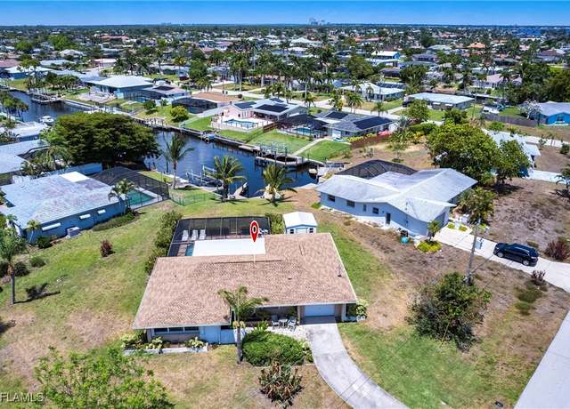Property at 1735 SE 29th Ln, Cape Coral, FL 33904, 3 beds, 2 baths