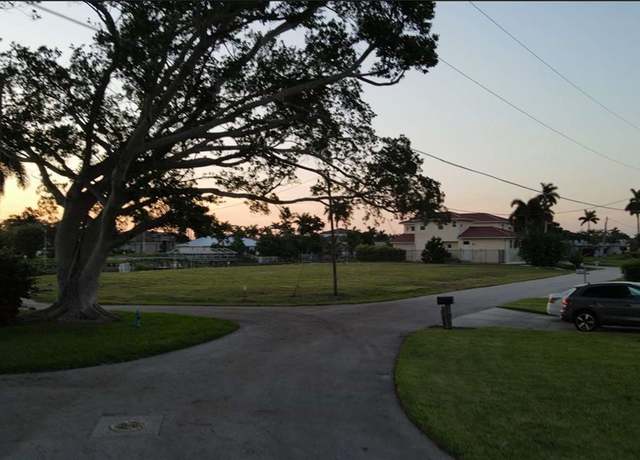 Property at 5636 Delido Ct, Cape Coral, FL 33904