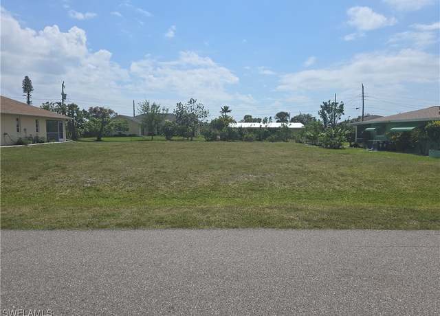 Property at 218 SE 47th St, Cape Coral, FL 33904