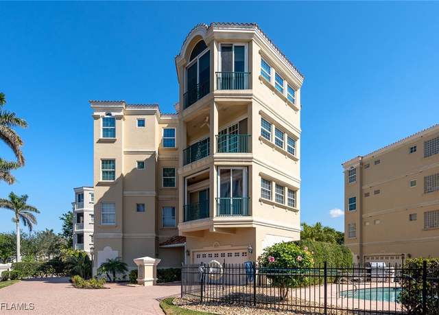 Property at 11160 Harbour Yacht Ct Unit B, Fort Myers, FL 33908, 3 beds, 2.5 baths