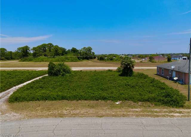 Property at 7015 Gill Cir, Labelle, FL 33935