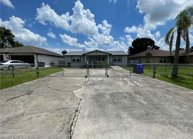 Property at 2305 Towles St, Fort Myers, FL 33916, 5 beds, 4 baths