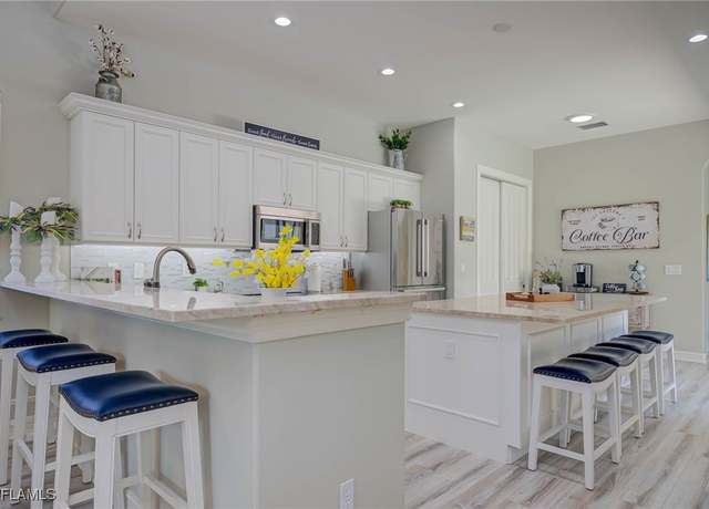 Property at 8334 Provencia Ct, Fort Myers, FL 33912, 3 beds, 3 baths