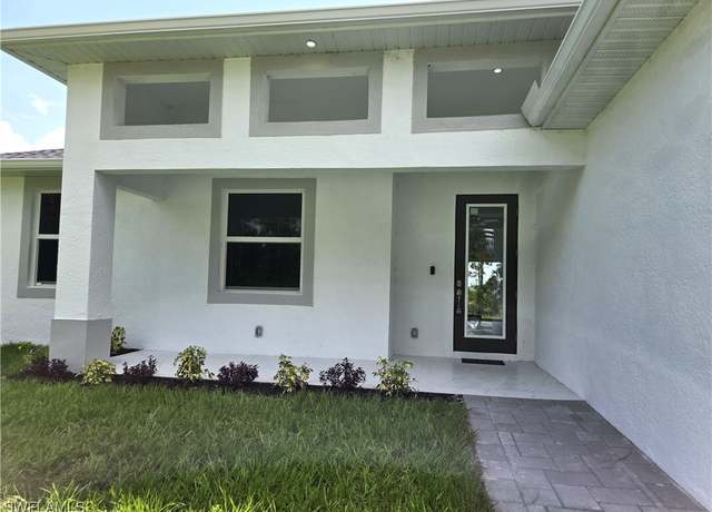 Property at 222 Victoria Ave S, Lehigh Acres, FL 33974, 4 beds, 3 baths