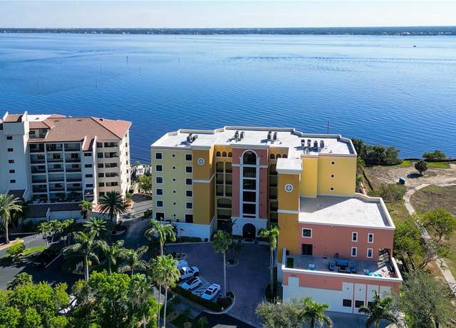 Property at 4029 SE 20th Pl #301, Cape Coral, FL 33904, 3 beds, 2 baths